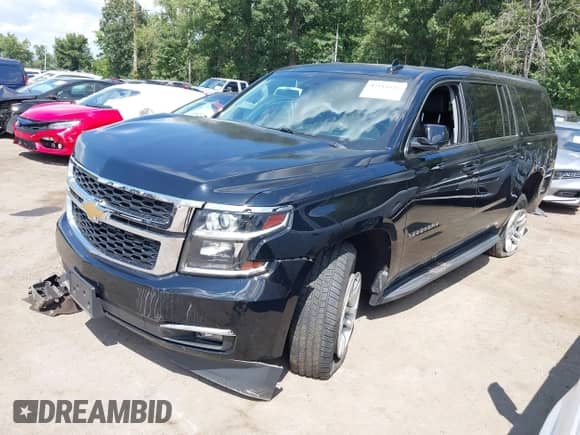 2017 Chevrolet Suburban LT с VIN 1GNSKHKC1HR386967, выставлен на аукционе IAAI как лот 43114547 с пробегом 90 351 миль миль и . История ставок и продаж доступна на DreamBid. Изображение 2.