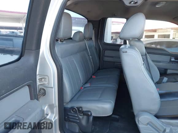 2013 Ford F-150 XL z VIN 1FTFX1CF8DKF43652, wystawiony jako IAAI lot #43358811 z przebiegiem 207 257 mil mil oraz . Historia ofert i sprzedaży dostępna na DreamBid. Obrazek 8.