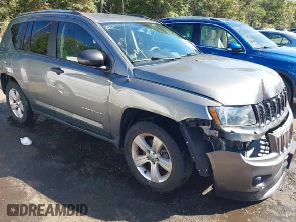 2014 Jeep Compass Sport с VIN 1C4NJDBB1ED607601, выставлен на аукционе IAAI как лот 43329852 с пробегом 135 237 миль миль и . История ставок и продаж доступна на DreamBid. Изображение 1.