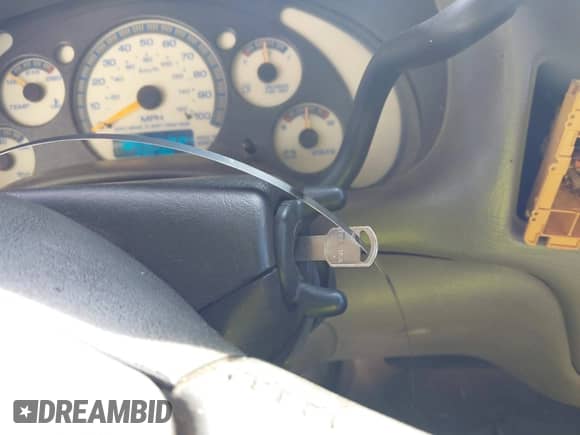 2001 Chevrolet S-10 LS with VIN 1GCCS195318110989, listed as a IAAI auction lot 42536471 with 203,786 mi miles and . Bid and sale history available at DreamBid. Image 11.