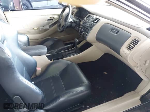 2002 Honda Accord EX с VIN 1HGCG22572A030723, выставлен на аукционе IAAI как лот 43059303 с пробегом 185 179 миль миль и . История ставок и продаж доступна на DreamBid. Изображение 5.