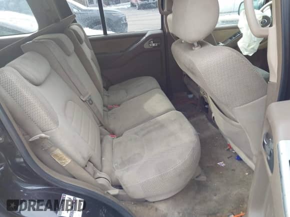 2005 Nissan Pathfinder SE with VIN 5N1AR18U85C756782, listed as a IAAI auction lot 41278886 with 209,555 mi miles and . Bid and sale history available at DreamBid. Image 8.