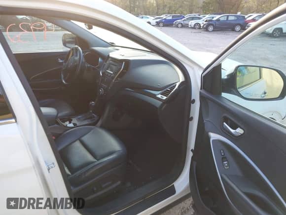 2016 Hyundai Santa Fe Premium с VIN KM8SNDHF2GU136655, выставлен на аукционе IAAI как лот 43224932 с пробегом 134 690 миль миль и . История ставок и продаж доступна на DreamBid. Изображение 5.
