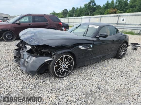 2014 BMW Z4 sDrive35i with VIN WBALM7C57EE386327, listed as a Copart auction lot 63266335 with Not provided miles and Salvage title. Bid and sale history available at DreamBid. Image 1.