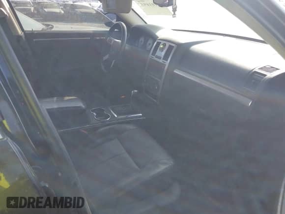 2010 Chrysler 300 Touring Signature с VIN 2C3CK5CV2AH109007, выставлен на аукционе IAAI как лот 43101693 с пробегом 186 029 миль миль и . История ставок и продаж доступна на DreamBid. Изображение 5.