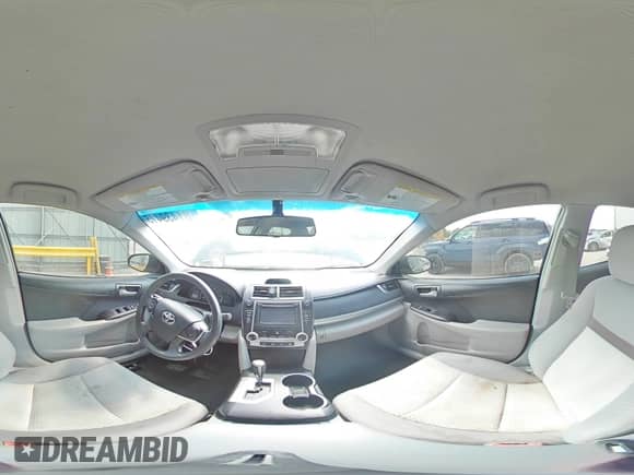 2013 Toyota Camry SE z VIN 4T1BF1FKXDU723970, wystawiony jako Copart lot #81439415 z przebiegiem 199 967 mil mil oraz Szkoda całkowita • Salvage title. Historia ofert i sprzedaży dostępna na DreamBid. Obrazek 14.