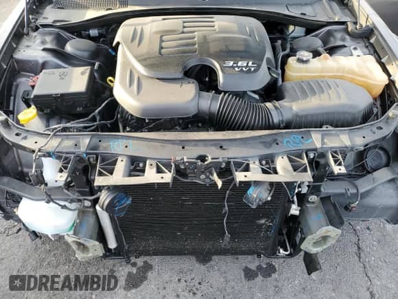 2019 Chrysler 300 Limited with VIN 2C3CCAEG0KH577629, listed as a Copart auction lot 70334655 with 69,361 mi miles and Salvage title. Bid and sale history available at DreamBid. Image 11.