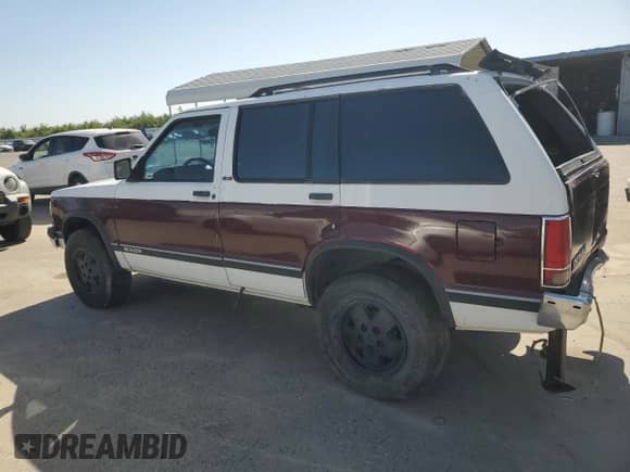 1991 Chevrolet Blazer с VIN 1GNDT13Z6M2154738, выставлен на аукционе Copart как лот 56011525 с пробегом 218 741 миль миль и Списание • Salvage title. История ставок и продаж доступна на DreamBid. Изображение 2.