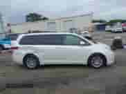 2016 Toyota Sienna XLE with VIN 5TDYK3DC1GS723205, listed as a IAAI auction lot 42044316 with 129,540 mi miles and . Bid and sale history available at DreamBid. Image 13.