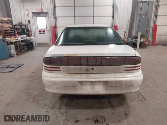 1997 Dodge Intrepid z VIN 2B3HD46T8VH615125, wystawiony jako IAAI lot #41300357 z przebiegiem 126 131 mil mil oraz . Historia ofert i sprzedaży dostępna na DreamBid. Obrazek 16.