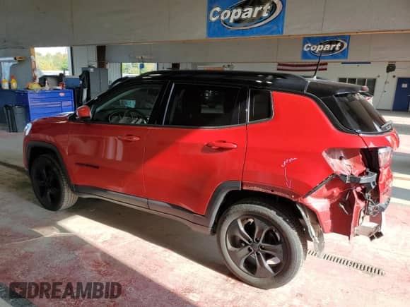 2018 Jeep Compass Altitude with VIN 3C4NJDBB6JT304267, listed as a Copart auction lot 81713085 with 84,266 mi miles and Salvage title. Bid and sale history available at DreamBid. Image 2.