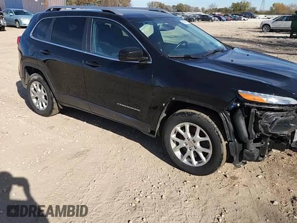 2016 Jeep Cherokee Latitude с VIN 1C4PJMCS4GW122464, выставлен на аукционе Copart как лот 89687455 с пробегом 121 404 миль миль и Чистый • Clean title. История ставок и продаж доступна на DreamBid. Изображение 15.