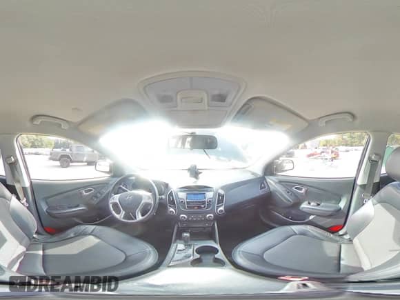 2011 Hyundai Tucson GLS с VIN KM8JUCAC5BU207736, выставлен на аукционе Copart как лот 84734425 с пробегом 154 504 миль миль и Чистый • Clean title. История ставок и продаж доступна на DreamBid. Изображение 15.