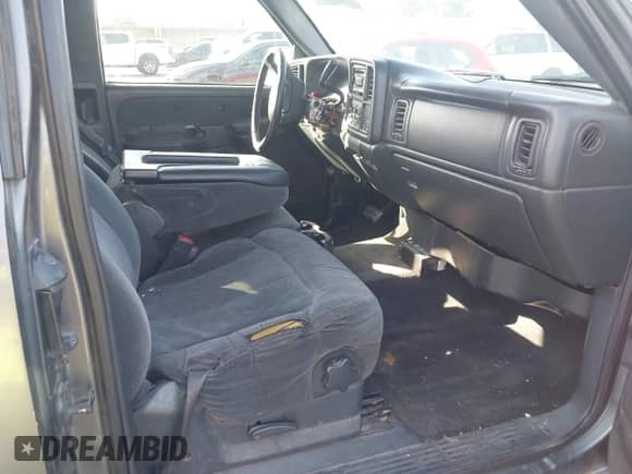 2002 Chevrolet Silverado 1500 LS с VIN 2GCEC19V621248522, выставлен на аукционе IAAI как лот 43529397 с пробегом Не указан миль и . История ставок и продаж доступна на DreamBid. Изображение 5.