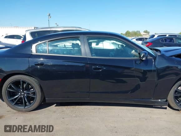 2017 Dodge Charger SE with VIN 2C3CDXBG2HH525805, listed as a IAAI auction lot 43178472 with 102,775 mi miles and . Bid and sale history available at DreamBid. Image 14.