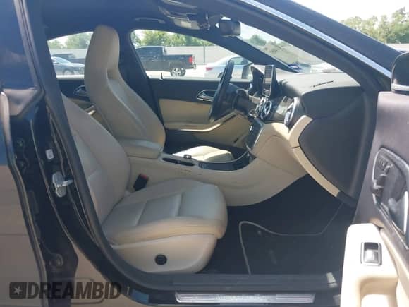 2015 Mercedes-Benz CLA 250 с VIN WDDSJ4GB3FN173260, выставлен на аукционе IAAI как лот 43148053 с пробегом 124 741 миль миль и . История ставок и продаж доступна на DreamBid. Изображение 5.