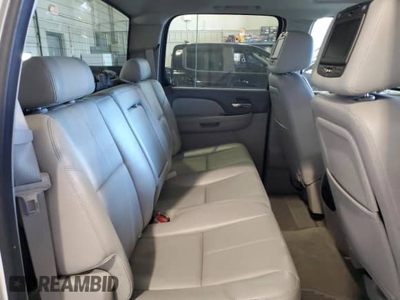 2012 Chevrolet Silverado 1500 LTZ with VIN 1GCPKTE71CF122304, listed as a Copart auction lot 85088215 with 217,510 mi miles and Salvage title. Bid and sale history available at DreamBid. Image 10.