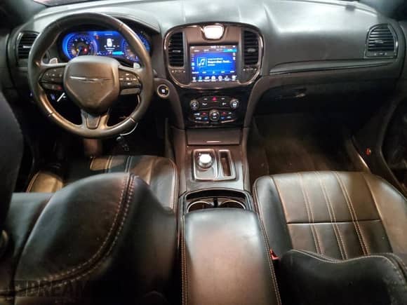 2015 Chrysler 300 S с VIN 2C3CCAGG3FH922753, выставлен на аукционе Copart как лот 64261485 с пробегом 154 353 миль миль и Чистый • Clean title. История ставок и продаж доступна на DreamBid. Изображение 8.