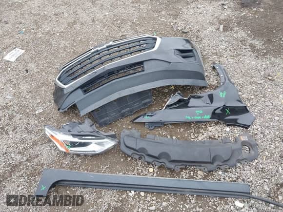 2020 Chevrolet Traverse LS с VIN 1GNERFKW9LJ176583, выставлен на аукционе IAAI как лот 43032646 с пробегом 154 515 миль миль и . История ставок и продаж доступна на DreamBid. Изображение 12.