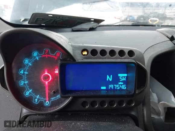 2012 Chevrolet Sonic LT с VIN 1G1JC6SH8C4229226, выставлен на аукционе IAAI как лот 42646628 с пробегом 197 546 миль миль и . История ставок и продаж доступна на DreamBid. Изображение 7.