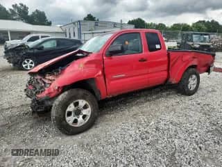 2006 Toyota Tacoma с VIN 5TEUX42N46Z220487, выставлен на аукционе Copart как лот 58902475 с пробегом 250 501 миль миль и Списание • Salvage title. История ставок и продаж доступна на DreamBid. Изображение 1.
