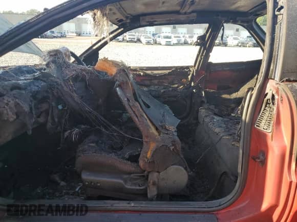 1995 Pontiac Grand Am z VIN 1G2NW15M5SC759142, wystawiony jako Copart lot #70871195 z przebiegiem Nie podano mil oraz Nie do naprawy • Non repairable. Historia ofert i sprzedaży dostępna na DreamBid. Obrazek 7.