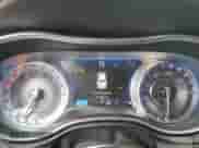 2015 Chrysler 300 Limited z VIN 2C3CCARG6FH923621, wystawiony jako Copart lot #69380615 z przebiegiem 131 239 mil mil oraz Szkoda całkowita • Salvage title. Historia ofert i sprzedaży dostępna na DreamBid. Obrazek 9.