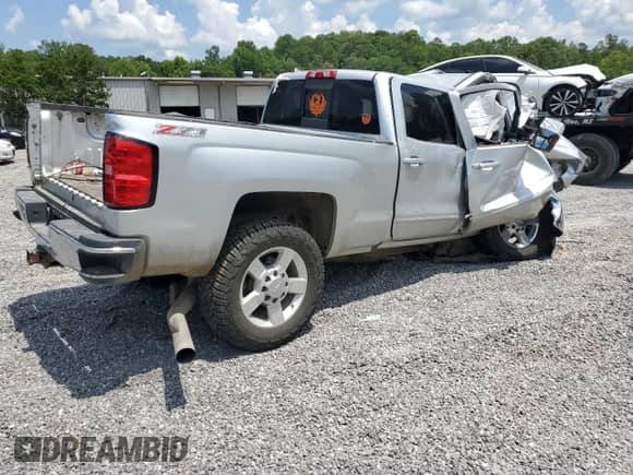 2016 Chevrolet Silverado 2500HD LT with VIN 1GC1KVE86GF290410, listed as a Copart auction lot 62188245 with Not provided miles and Salvage title. Bid and sale history available at DreamBid. Image 3.