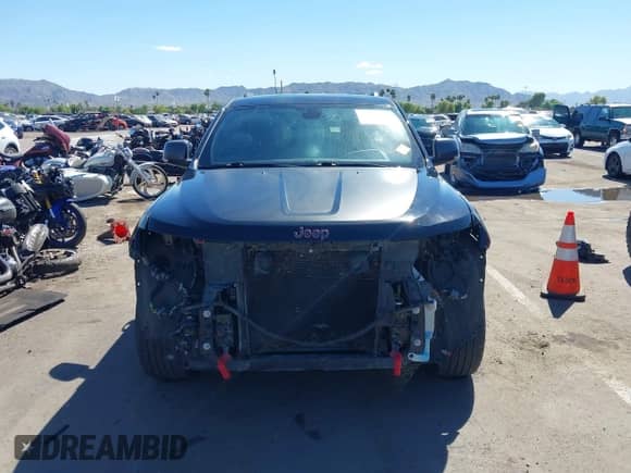 2019 Jeep Grand Cherokee Trailhawk z VIN 1C4RJFLG1KC733546, wystawiony jako IAAI lot #43364346 z przebiegiem 108 929 mil mil oraz . Historia ofert i sprzedaży dostępna na DreamBid. Obrazek 13.