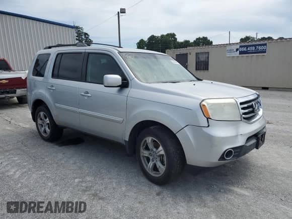 2014 Honda Pilot EX-L with VIN 5FNYF3H6XEB017828, listed as a Copart auction lot 53206475 with 217,412 mi miles and Salvage title. Bid and sale history available at DreamBid. Image 4.
