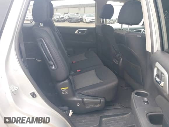 2017 Nissan Pathfinder SL with VIN 5N1DR2MN4HC648844, listed as a IAAI auction lot 42956729 with 111,938 mi miles and . Bid and sale history available at DreamBid. Image 8.