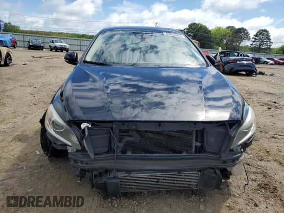2015 Volvo S60 T5 Drive-E Platinum с VIN YV140MFM3F1363652, выставлен на аукционе Copart как лот 46062595 с пробегом 9 105 миль миль и Списание • Salvage title. История ставок и продаж доступна на DreamBid. Изображение 5.