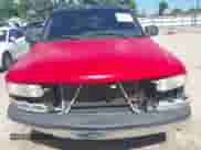 2001 Chevrolet Silverado 1500 с VIN 1GCEC14W71Z323427, выставлен на аукционе IAAI как лот 42363096 с пробегом 195 363 миль миль и . История ставок и продаж доступна на DreamBid. Изображение 18.