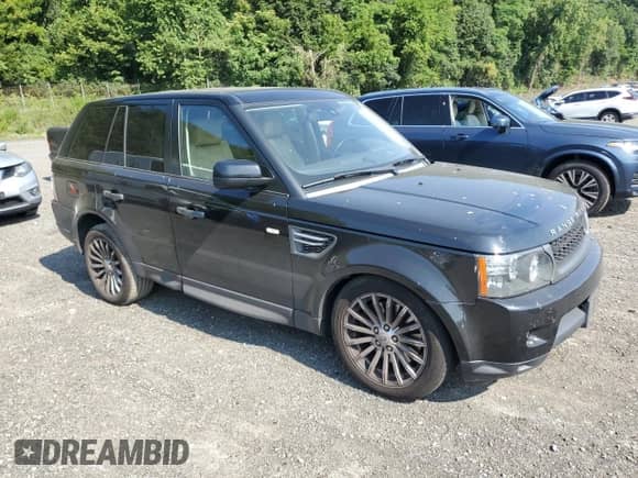 2010 Land Rover Range Rover Sport HSE with VIN SALSF2D41AA253655, listed as a Copart auction lot 68158115 with 146,176 mi miles and Clean title. Bid and sale history available at DreamBid. Image 4.