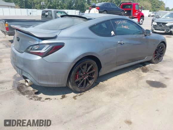 2010 Hyundai Genesis Coupe Track с VIN KMHHU6KH1AU004450, выставлен на аукционе IAAI как лот 43231331 с пробегом 131 459 миль миль и . История ставок и продаж доступна на DreamBid. Изображение 4.