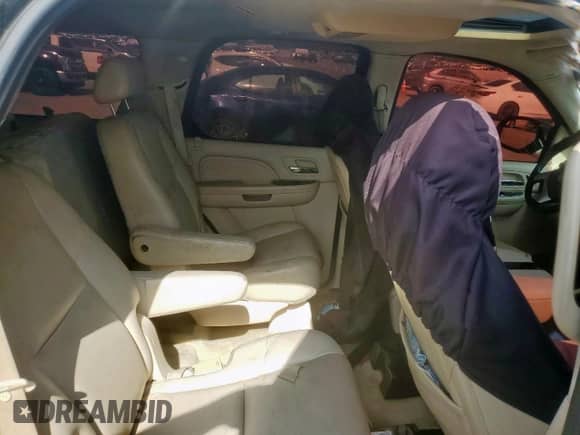 2008 Cadillac Escalade with VIN 1GYEC63808R234464, listed as a Copart auction lot 61203135 with Not provided miles and Salvage title. Bid and sale history available at DreamBid. Image 11.