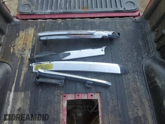 2018 Chevrolet Silverado 2500HD LT with VIN 1GC2KVEY9JZ269660, listed as a Copart auction lot 69806354 with 103,016 mi miles and Non repairable. Bid and sale history available at DreamBid. Image 14.