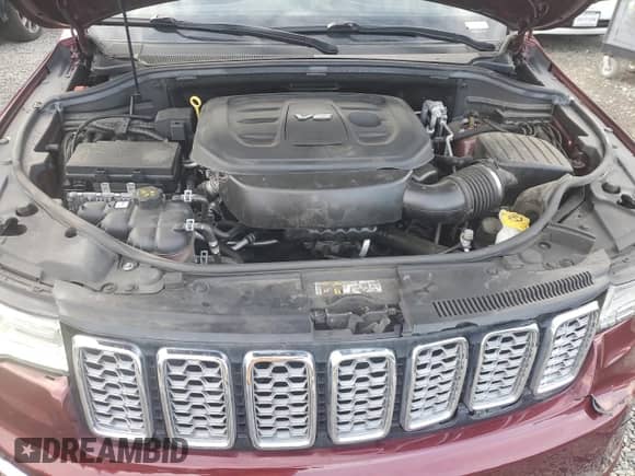 2017 Jeep Grand Cherokee Overland с VIN 1C4RJFCG1HC815737, выставлен на аукционе Copart как лот 90295465 с пробегом 123 572 миль миль и Списание • Salvage title. История ставок и продаж доступна на DreamBid. Изображение 12.