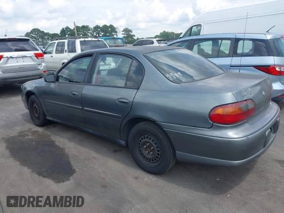 2004 Chevrolet Malibu Classic z VIN 1G1ND52F04M678974, wystawiony jako IAAI lot #43110854 z przebiegiem 178 092 mil mil oraz . Historia ofert i sprzedaży dostępna na DreamBid. Obrazek 3.