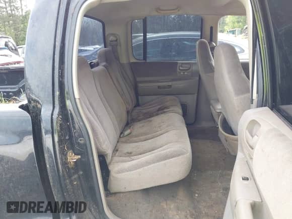 2004 Dodge Dakota SLT with VIN 1D7HL48N14S651218, listed as a IAAI auction lot 42871569 with 265,642 mi miles and . Bid and sale history available at DreamBid. Image 8.
