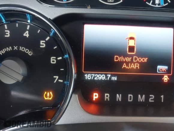 2013 Ford F-150 XL with VIN 1FTFW1ET8DFC32981, listed as a IAAI auction lot 42747652 with 167,299 mi miles and . Bid and sale history available at DreamBid. Image 16.