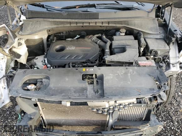 2016 Kia Sorento SXL with VIN 5XYPKDA16GG001293, listed as a Copart auction lot 85128944 with 121,180 mi miles and Salvage title. Bid and sale history available at DreamBid. Image 12.