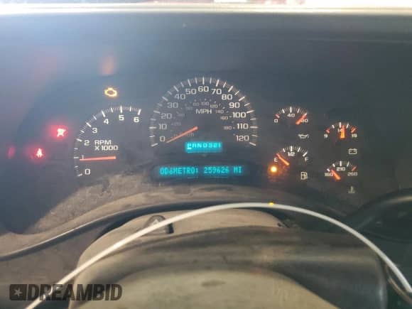 2001 Chevrolet Silverado 2500HD LS z VIN 1GCHK29U21E258040, wystawiony jako Copart lot #64043465 z przebiegiem 259 626 mil mil oraz Szkoda całkowita • Salvage title. Historia ofert i sprzedaży dostępna na DreamBid. Obrazek 9.