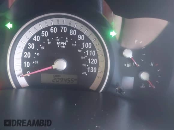 2007 Hyundai Entourage GLS z VIN KNDMC233X76037719, wystawiony jako IAAI lot #42620112 z przebiegiem 209 455 mil mil oraz . Historia ofert i sprzedaży dostępna na DreamBid. Obrazek 7.