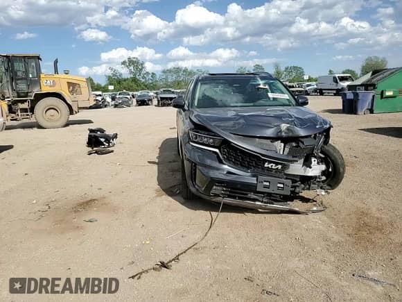 2024 Kia Sorento EX with VIN KNDRHDLG1R5258625, listed as a Copart auction lot 56949095 with 11,112 mi miles and Salvage title. Bid and sale history available at DreamBid. Image 14.