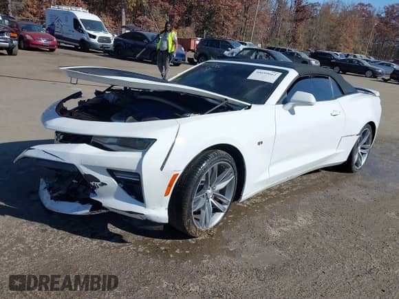2016 Chevrolet Camaro 2SS с VIN 1G1FH3D72G0193072, выставлен на аукционе IAAI как лот 40699662 с пробегом 85 009 миль миль и . История ставок и продаж доступна на DreamBid. Изображение 2.