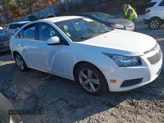 2014 Chevrolet Cruze 2LT z VIN 1G1PE5SB0E7418528, wystawiony jako IAAI lot #43525230 z przebiegiem 89 999 mil mil oraz . Historia ofert i sprzedaży dostępna na DreamBid. Obrazek 1.