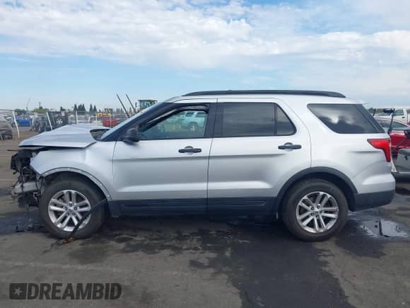 2017 Ford Explorer z VIN 1FM5K7B84HGA44870, wystawiony jako IAAI lot #43299436 z przebiegiem 134 802 mil mil oraz . Historia ofert i sprzedaży dostępna na DreamBid. Obrazek 14.