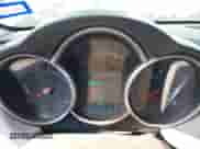 2013 Chevrolet Cruze LS z VIN 1G1PA5SG7D7240624, wystawiony jako IAAI lot #42783412 z przebiegiem 149 482 mil mil oraz . Historia ofert i sprzedaży dostępna na DreamBid. Obrazek 7.