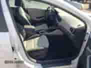 2019 Hyundai Ioniq Blue z VIN KMHC65LC6KU117149, wystawiony jako Copart lot #55518492 z przebiegiem 60 196 mil mil oraz . Historia ofert i sprzedaży dostępna na DreamBid. Obrazek 5.